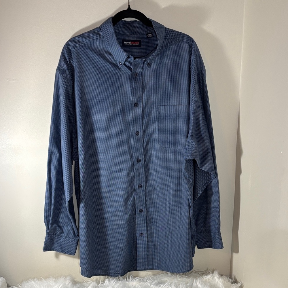 Roundtree & Yorke Travel Smart BlueNavy Casual Button Down Shirt
